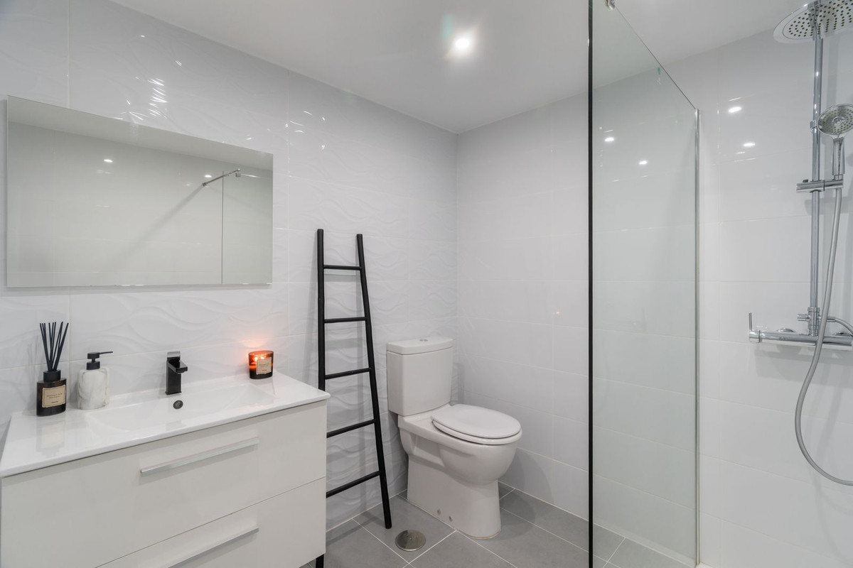 Geschakelde Woning te koop in Aloha | 2 slaapkamers H5114287