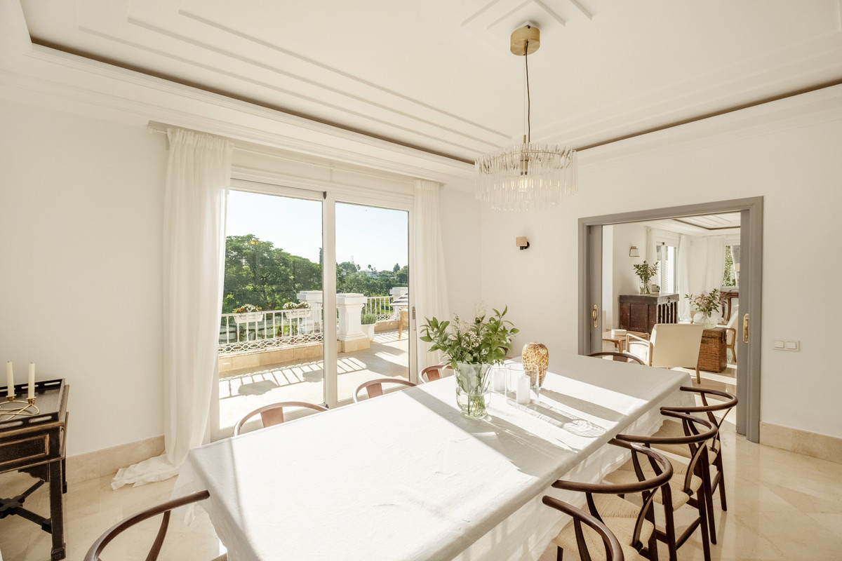 Vrijstaande Villa te koop in Aloha | 7 slaapkamers H5127520