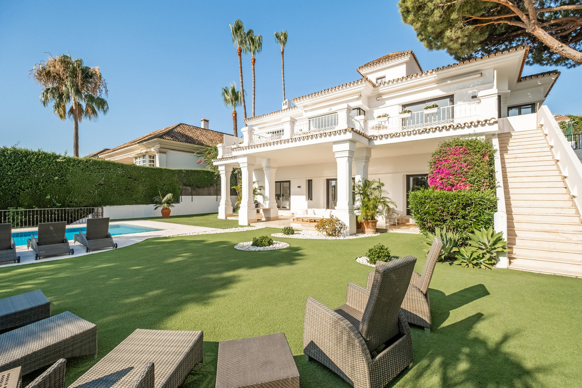 Vrijstaande Villa te koop in Aloha | 7 slaapkamers H5127520