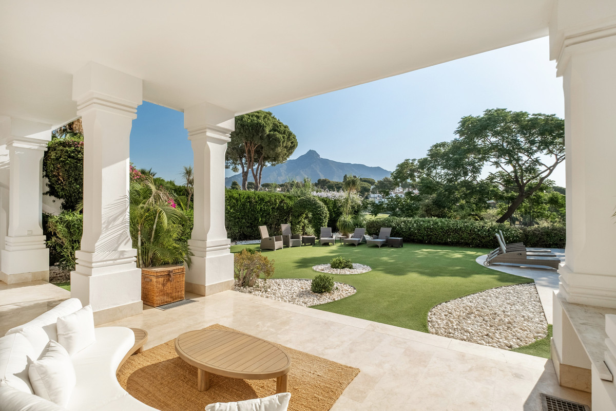 Vrijstaande Villa te koop in Aloha | 7 slaapkamers H5127520