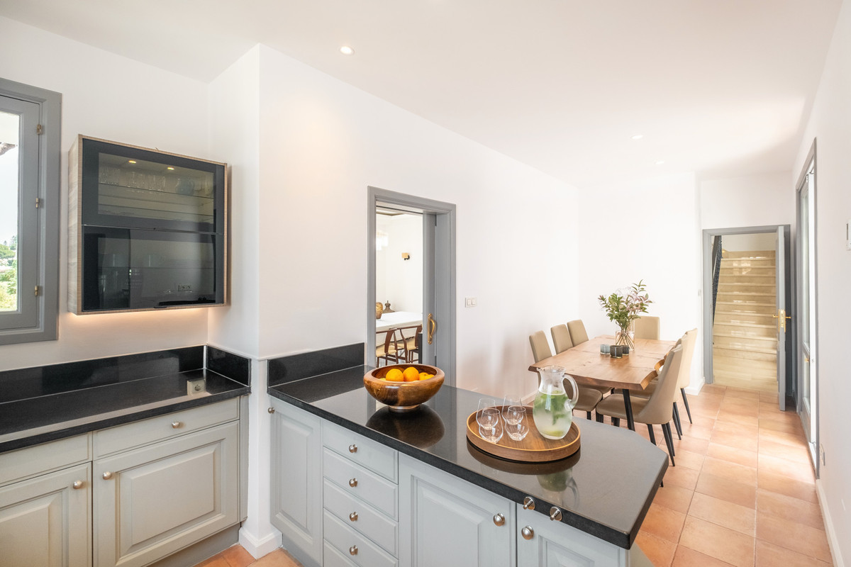 Vrijstaande Villa te koop in Aloha | 7 slaapkamers H5127520