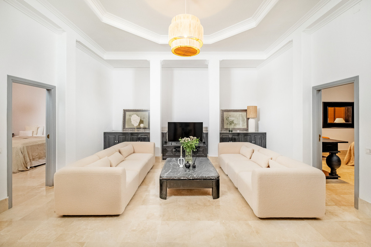 Vrijstaande Villa te koop in Aloha | 7 slaapkamers H5127520