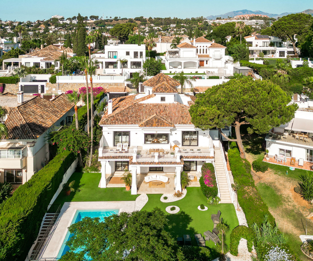 Vrijstaande Villa te koop in Aloha | 7 slaapkamers H5127520