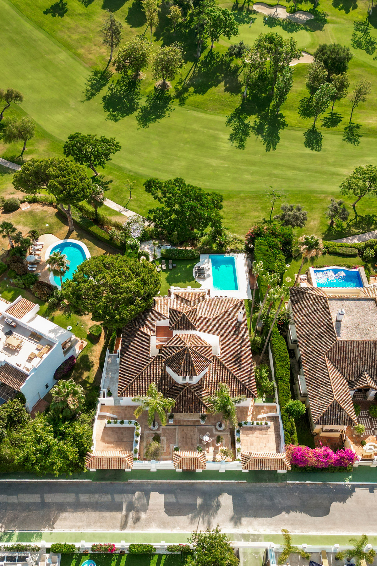 Vrijstaande Villa te koop in Aloha | 7 slaapkamers H5127520