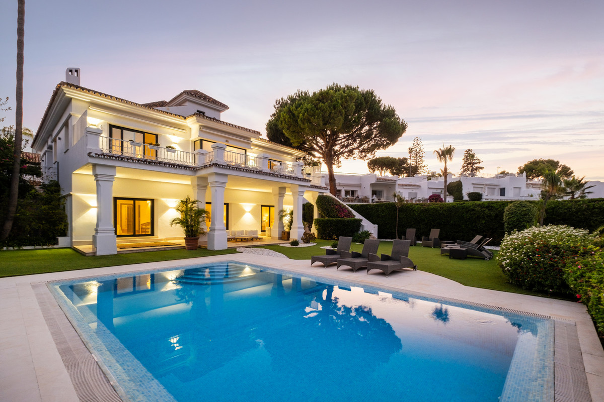 Vrijstaande Villa te koop in Aloha | 7 slaapkamers H5127520