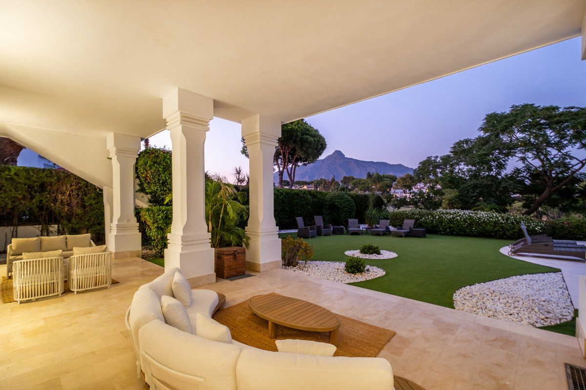 Vrijstaande Villa te koop in Aloha | 7 slaapkamers H5127520