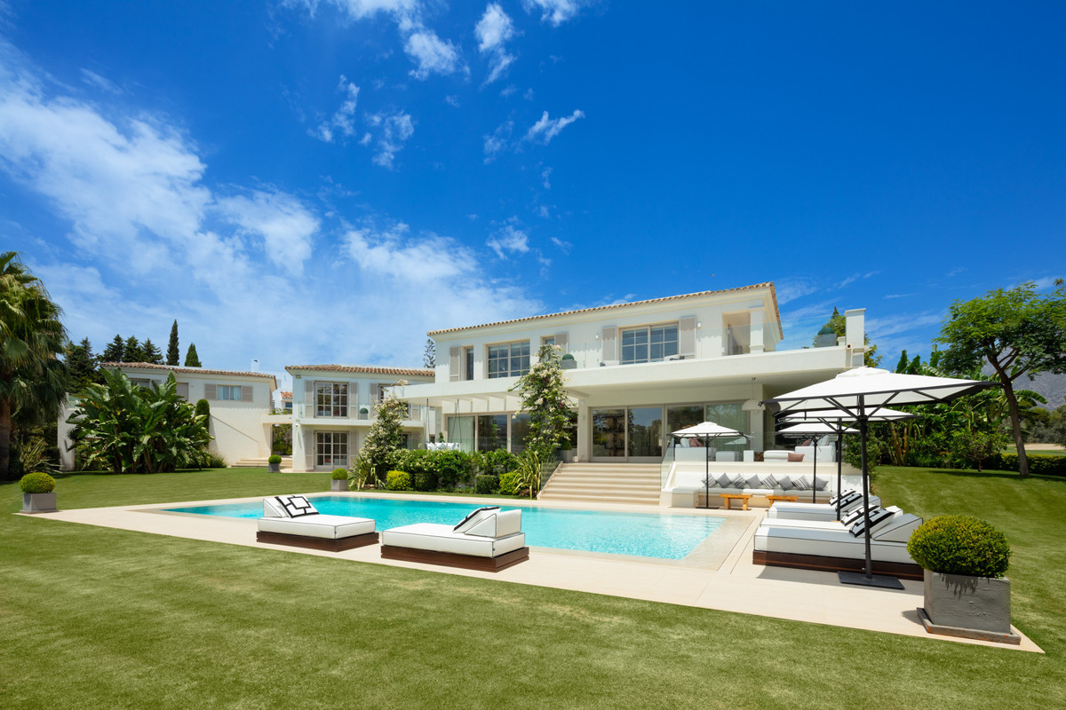 Vrijstaande Villa te koop in Aloha | 6 slaapkamers H5153119