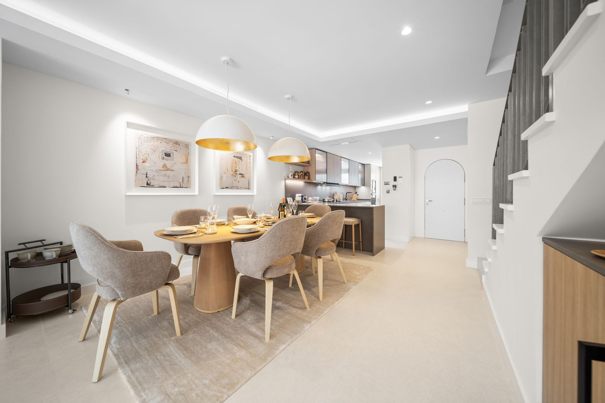 Geschakelde Woning te koop in Aloha | 3 slaapkamers H5167342