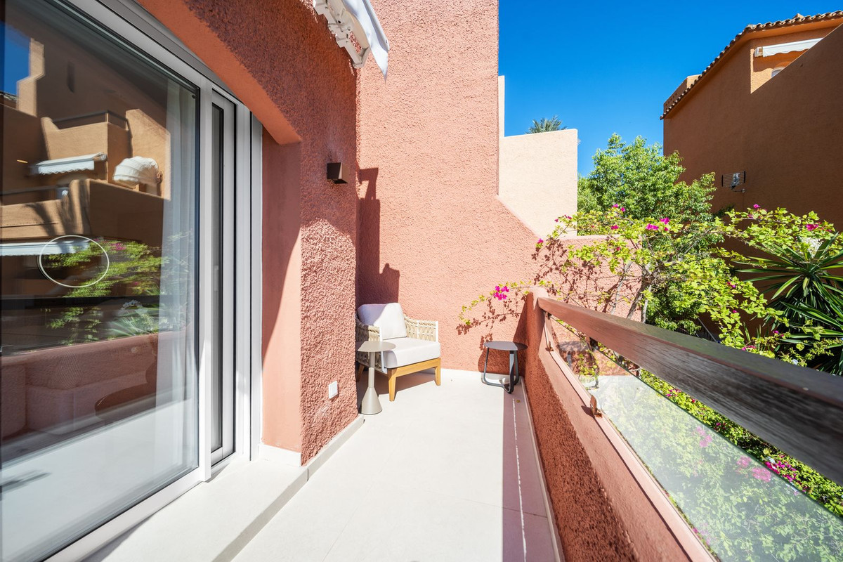 Geschakelde Woning te koop in Aloha | 3 slaapkamers H5167342