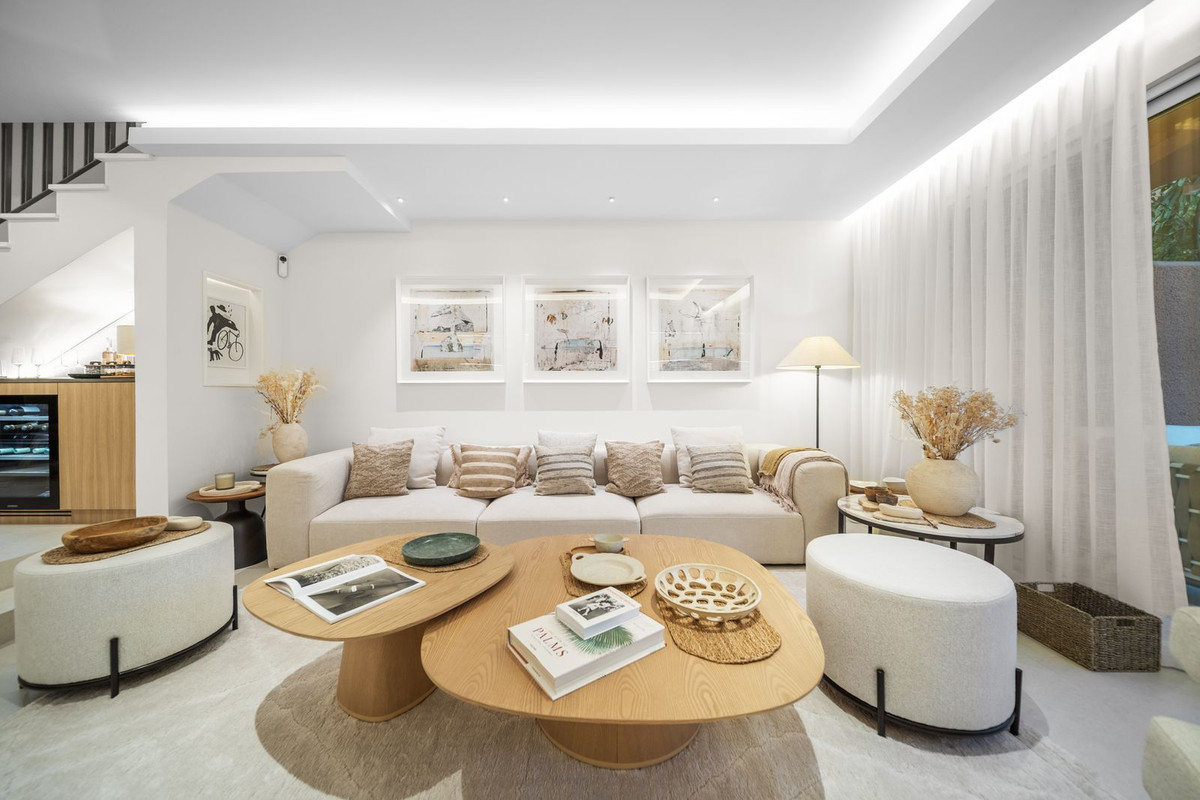 Geschakelde Woning te koop in Aloha | 3 slaapkamers H5167342