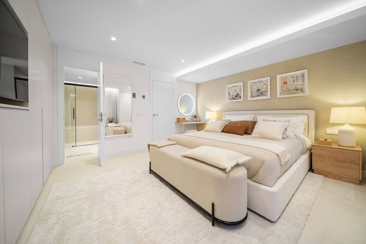 Geschakelde Woning te koop in Aloha | 3 slaapkamers H5167342