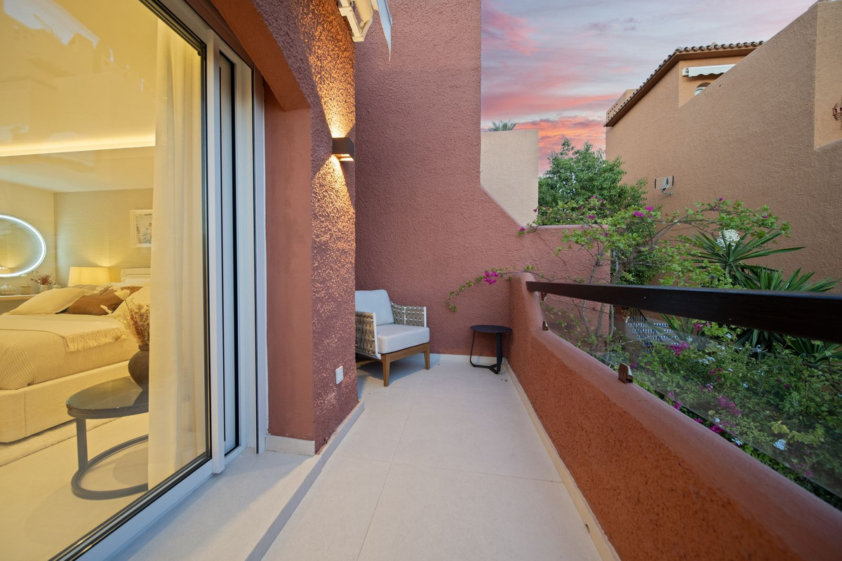 Geschakelde Woning te koop in Aloha | 3 slaapkamers H5167342