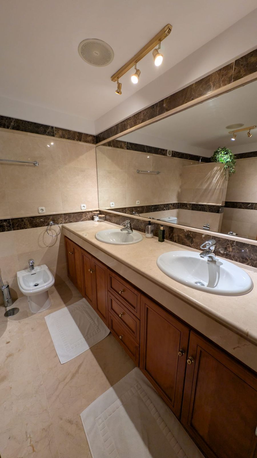 Vrijstaande Villa te koop in Aloha | 7 slaapkamers H5211865