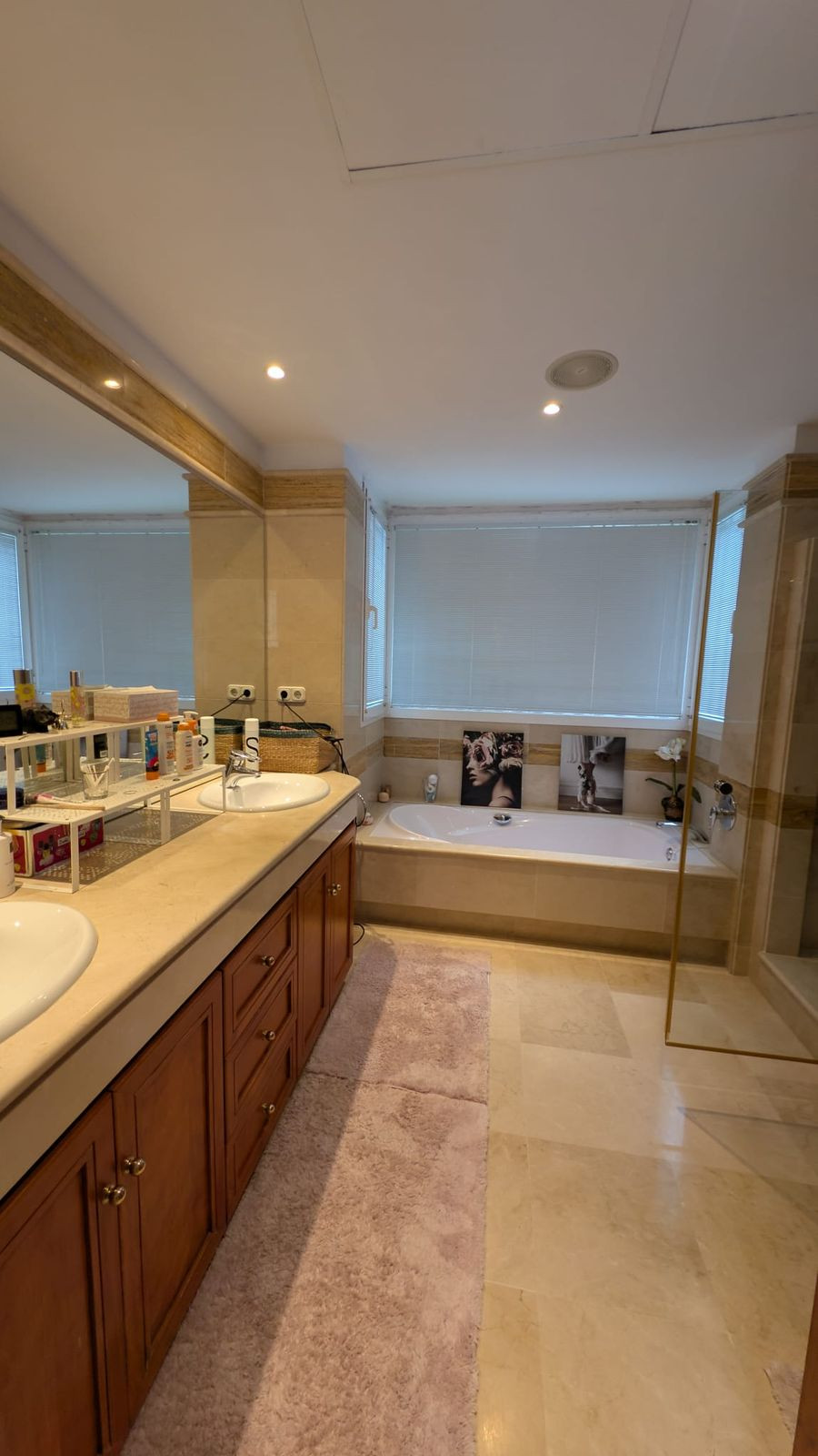 Vrijstaande Villa te koop in Aloha | 7 slaapkamers H5211865