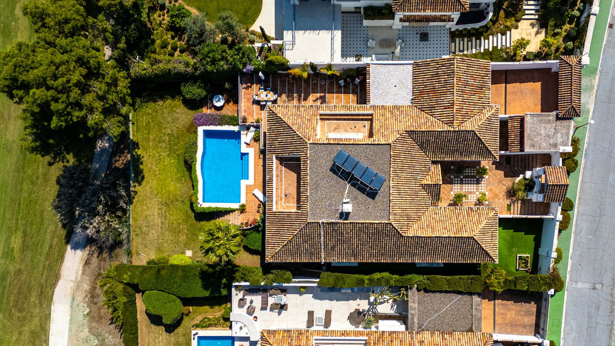 Vrijstaande Villa te koop in Aloha | 7 slaapkamers H5346514