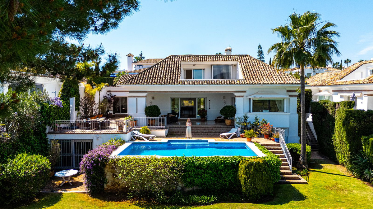 Vrijstaande Villa te koop in Aloha | 7 slaapkamers H5346514