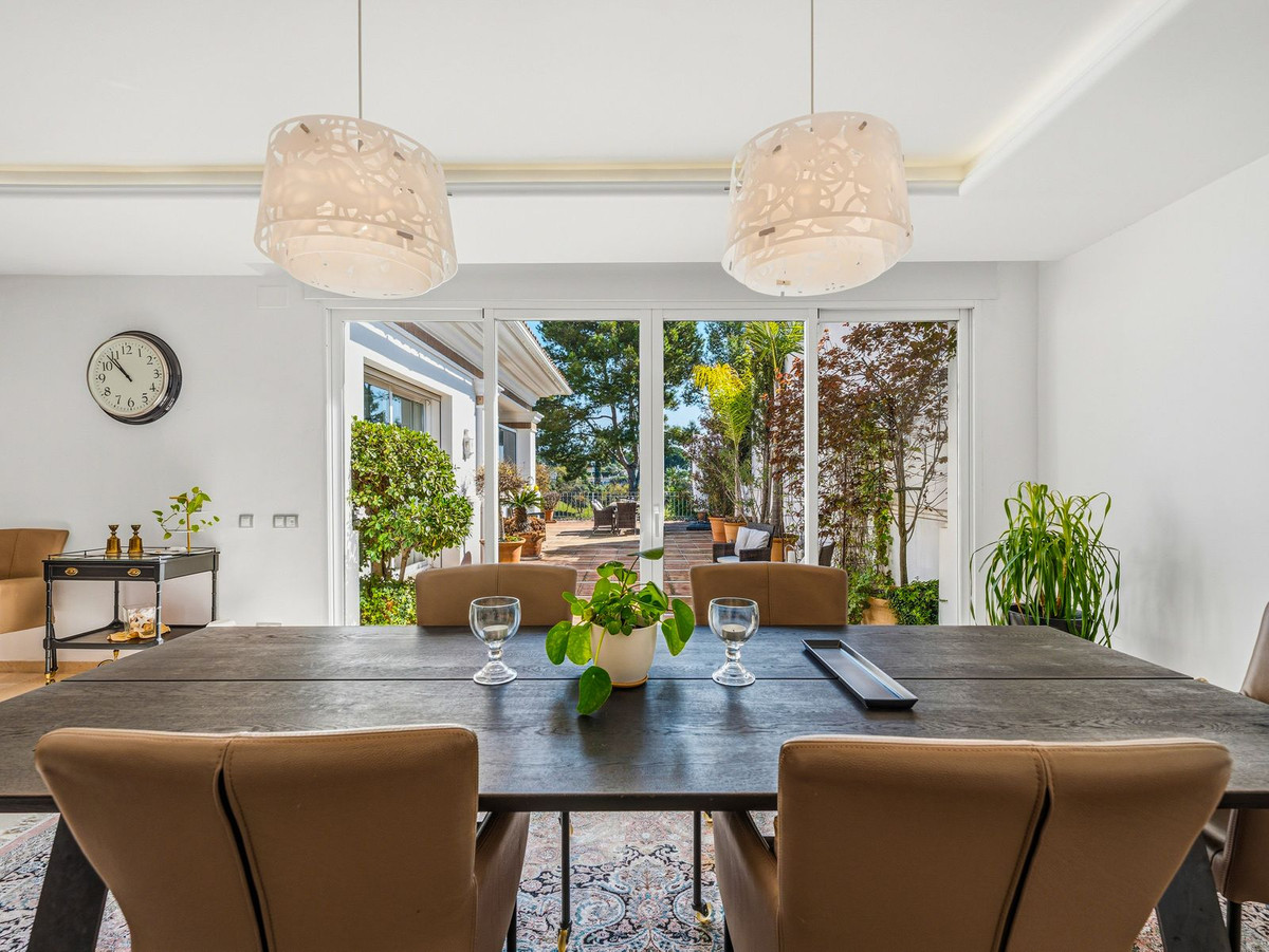 Vrijstaande Villa te koop in Aloha | 7 slaapkamers H5346514