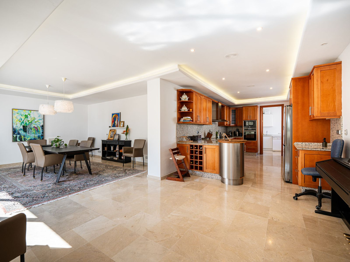 Vrijstaande Villa te koop in Aloha | 7 slaapkamers H5346514