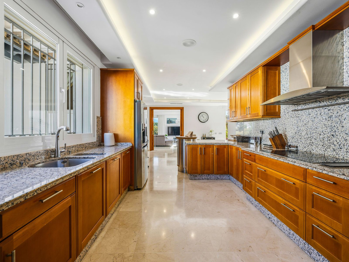 Vrijstaande Villa te koop in Aloha | 7 slaapkamers H5346514