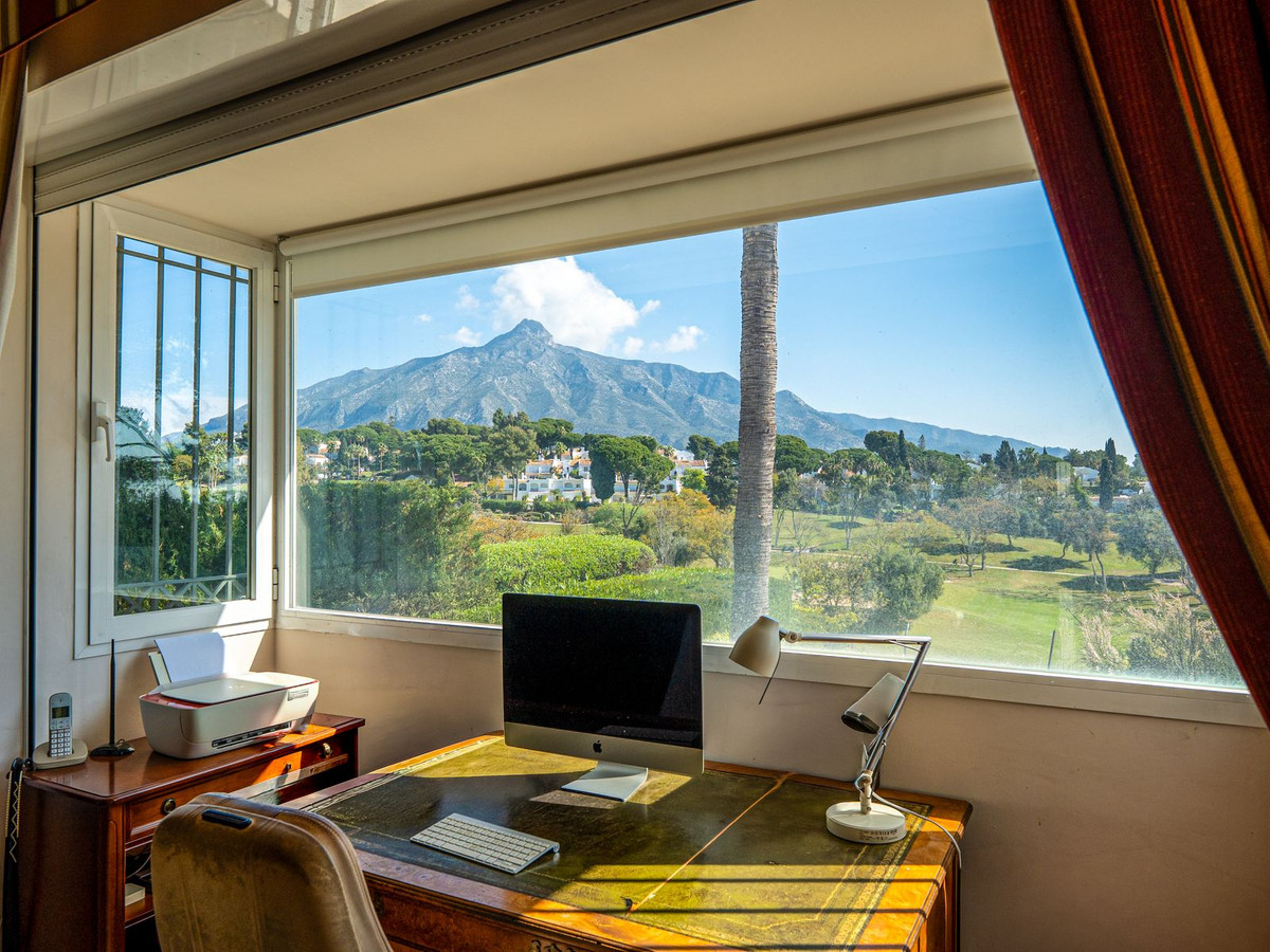 Vrijstaande Villa te koop in Aloha | 7 slaapkamers H5346514