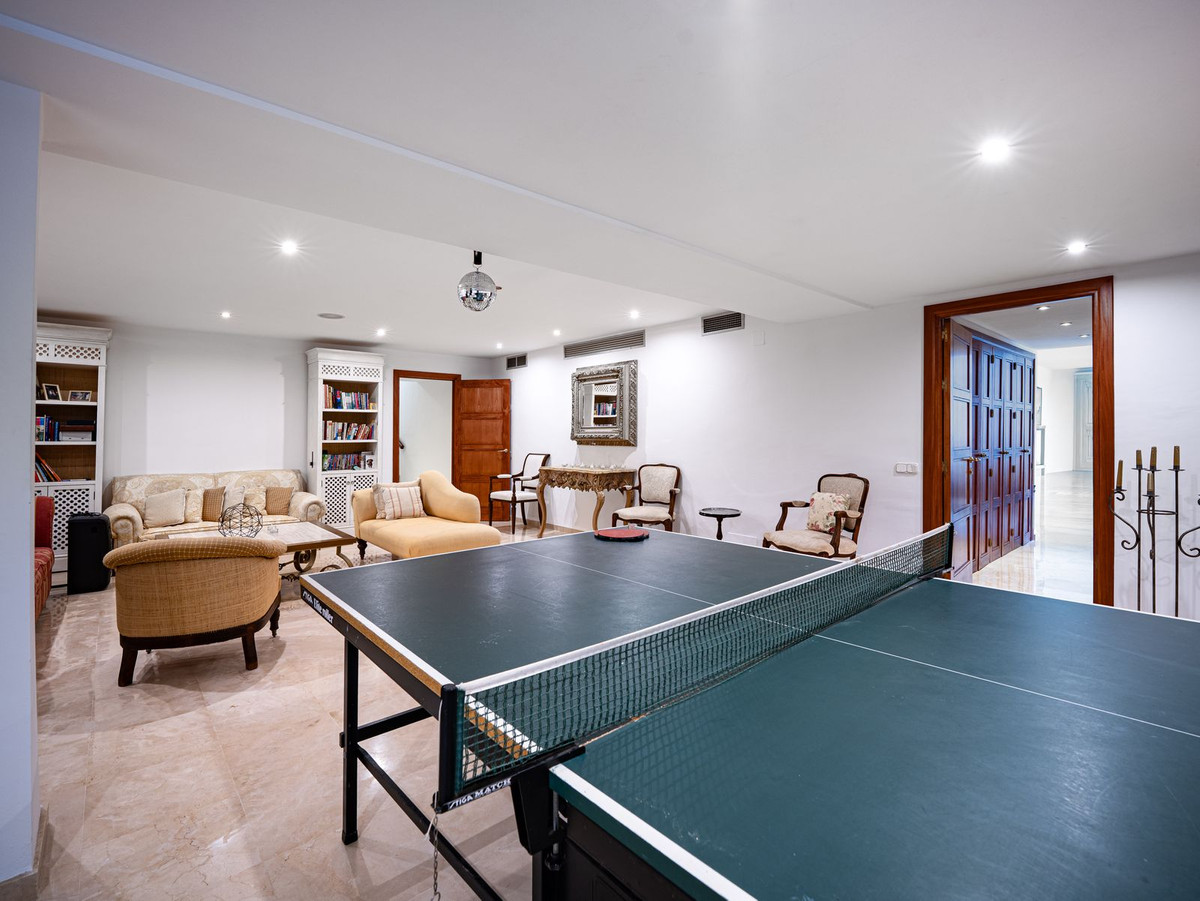 Vrijstaande Villa te koop in Aloha | 7 slaapkamers H5346514