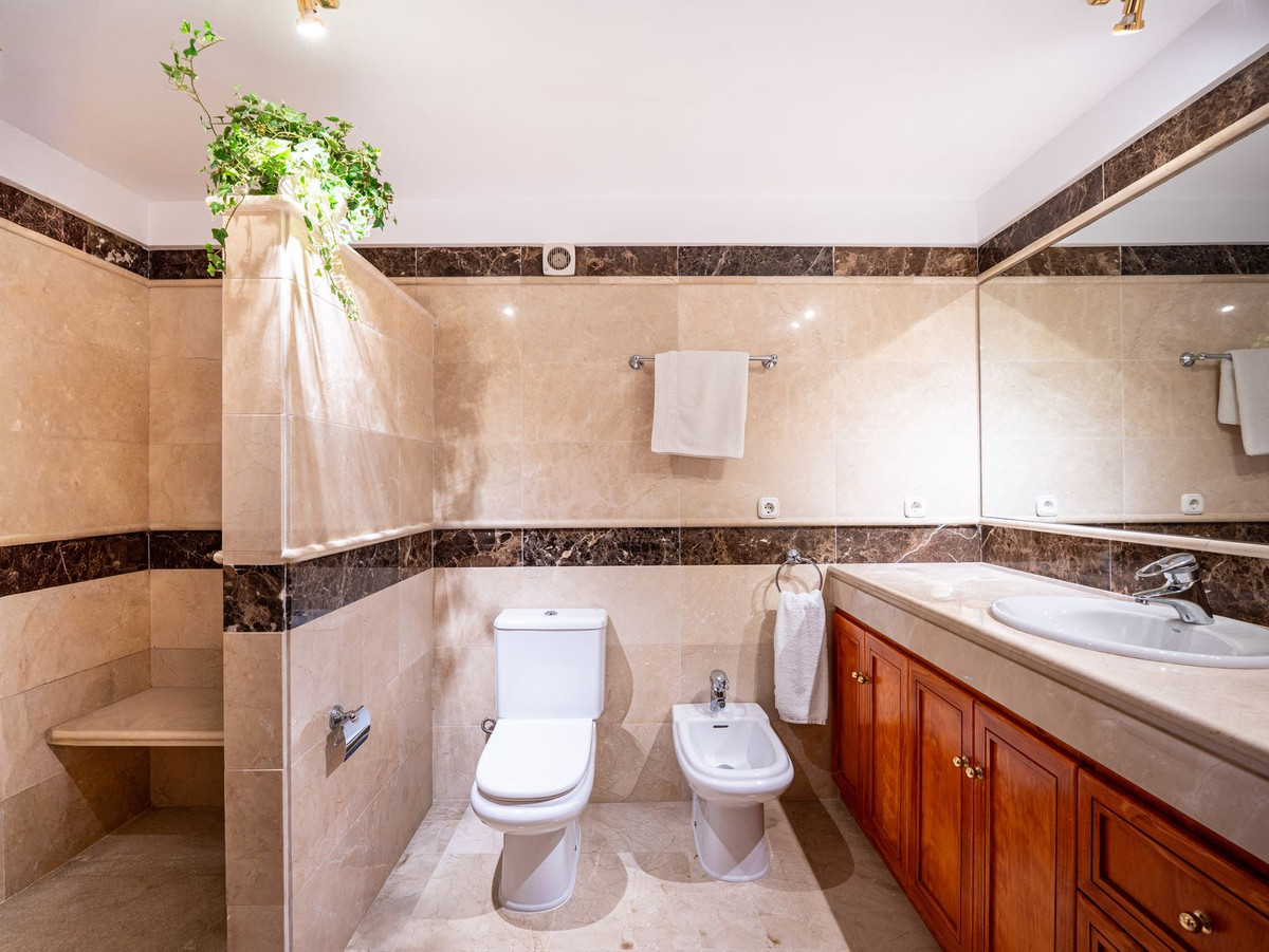 Vrijstaande Villa te koop in Aloha | 7 slaapkamers H5346514