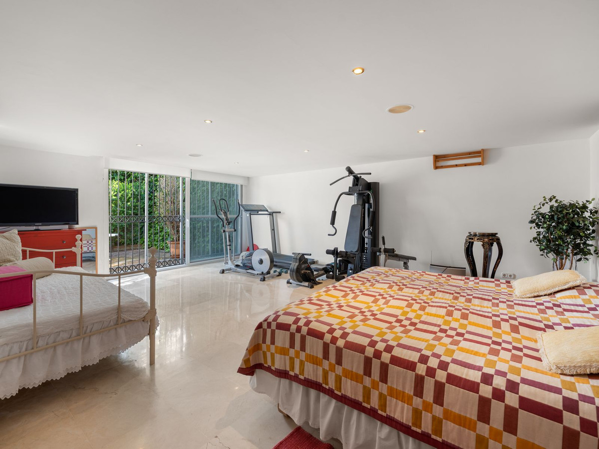 Vrijstaande Villa te koop in Aloha | 7 slaapkamers H5346514