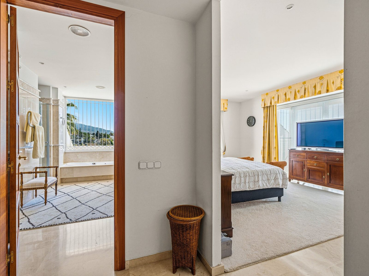 Vrijstaande Villa te koop in Aloha | 7 slaapkamers H5346514