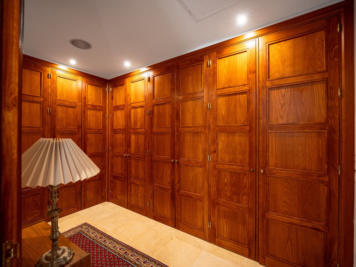 Vrijstaande Villa te koop in Aloha | 7 slaapkamers H5346514