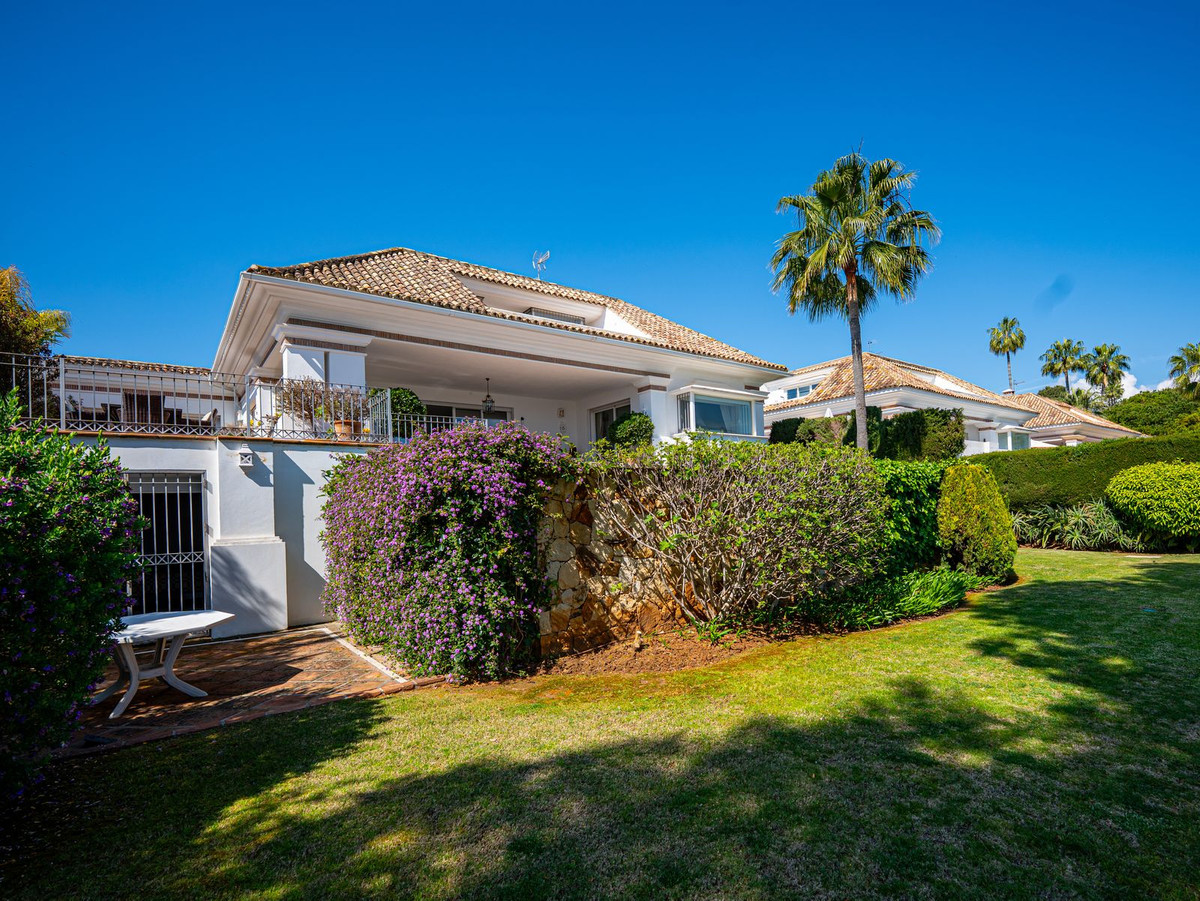 Vrijstaande Villa te koop in Aloha | 7 slaapkamers H5346514