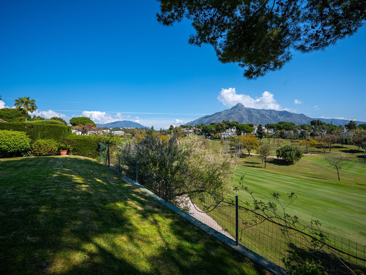 Vrijstaande Villa te koop in Aloha | 7 slaapkamers H5346514