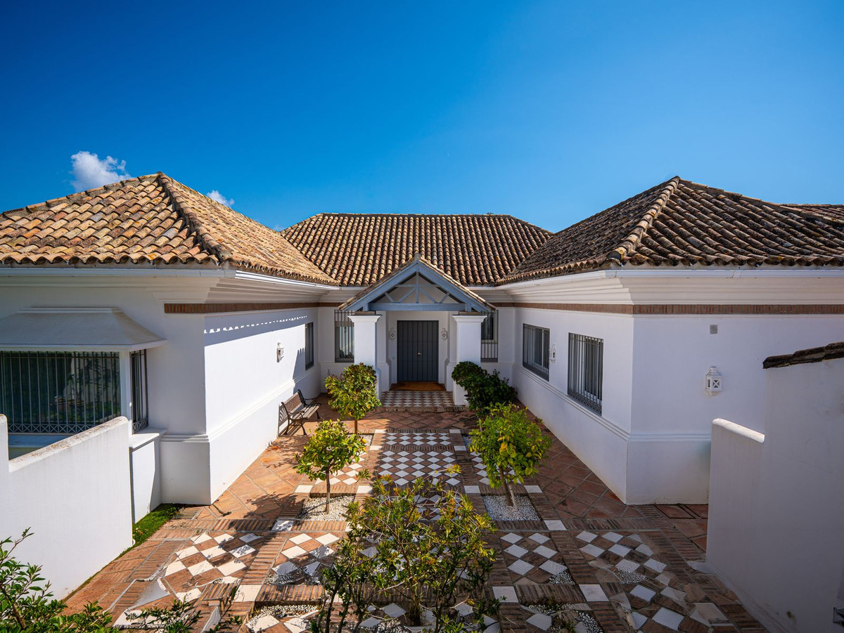 Vrijstaande Villa te koop in Aloha | 7 slaapkamers H5346514