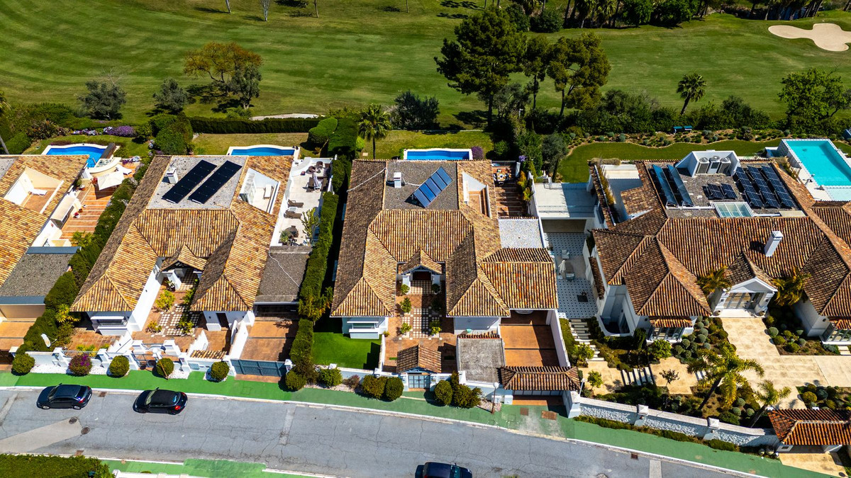 Vrijstaande Villa te koop in Aloha | 7 slaapkamers H5346514