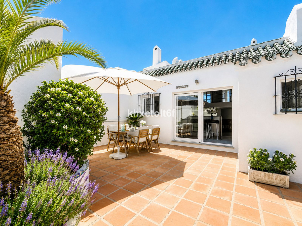 Geschakelde Woning te koop in Aloha | 3 slaapkamers H5392459