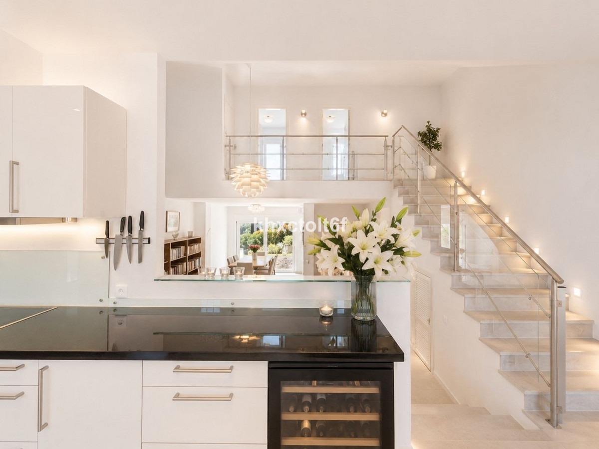 Geschakelde Woning te koop in Aloha | 3 slaapkamers H5392459