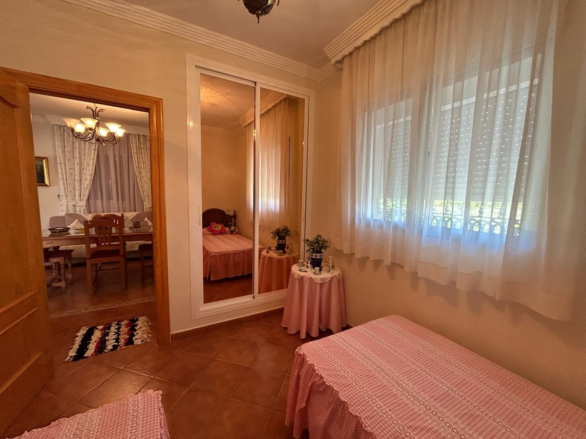 Detached Villa te koop in Alora | 2 slaapkamers H5044603