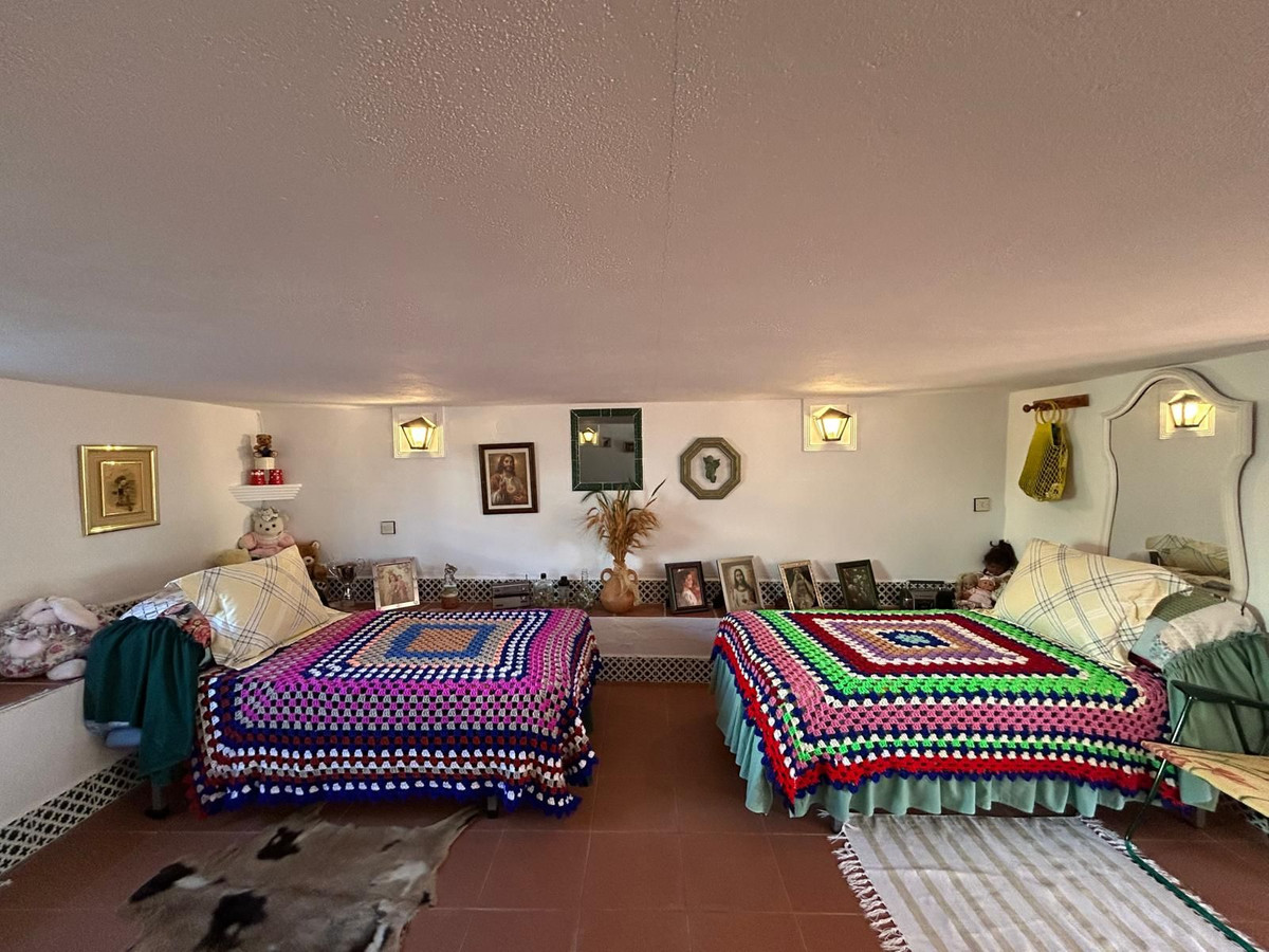 Detached Villa te koop in Alora | 2 slaapkamers H5044603