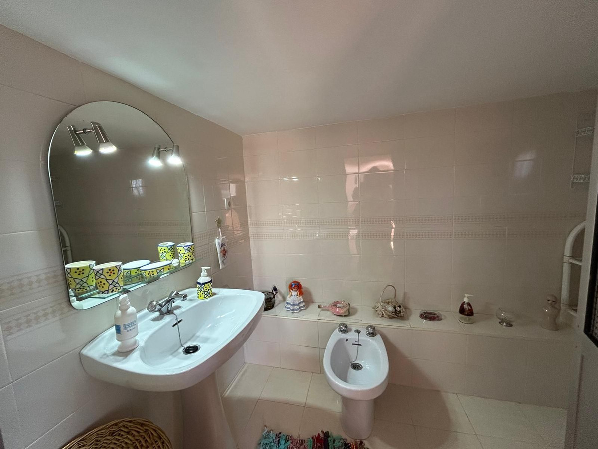 Detached Villa te koop in Alora | 2 slaapkamers H5044603
