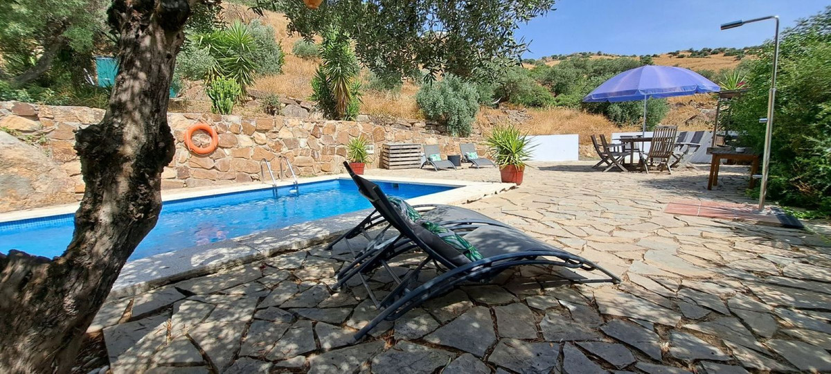Finca - Cortijo te koop in Alora | 5 slaapkamers H5061406