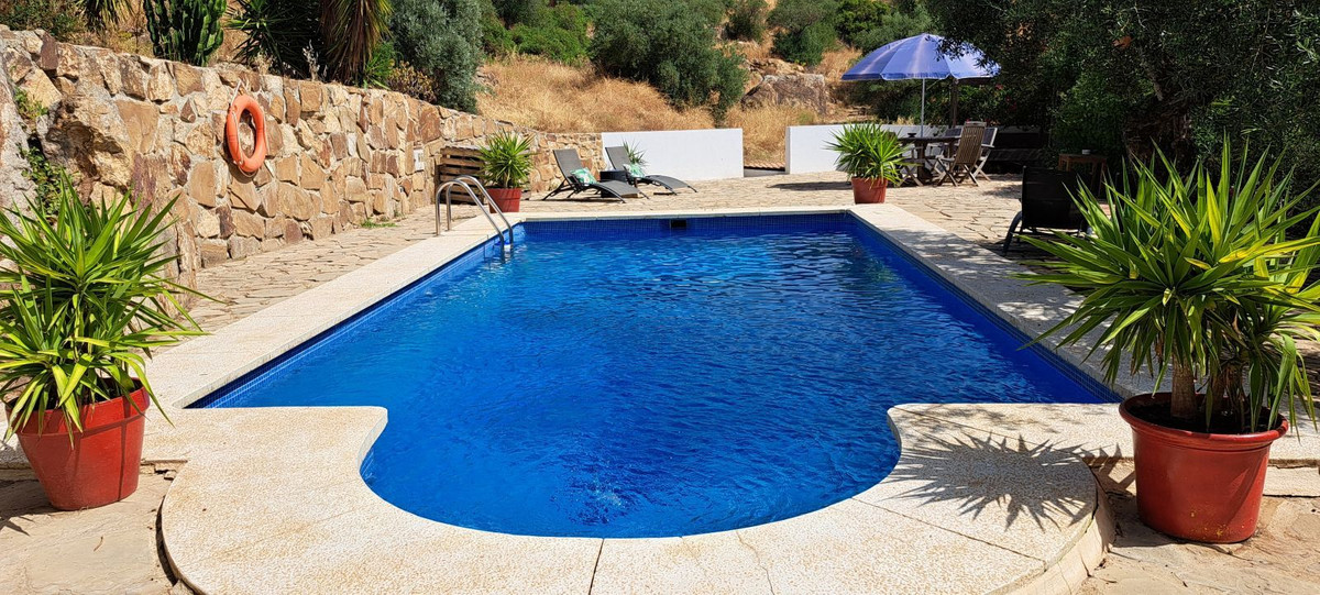 Finca - Cortijo te koop in Alora | 5 slaapkamers H5061406