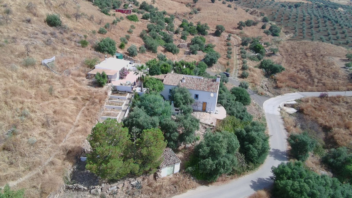 Finca - Cortijo te koop in Alora | 5 slaapkamers H5061406