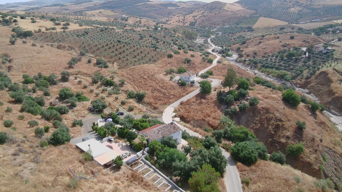 Finca - Cortijo te koop in Alora | 5 slaapkamers H5061406