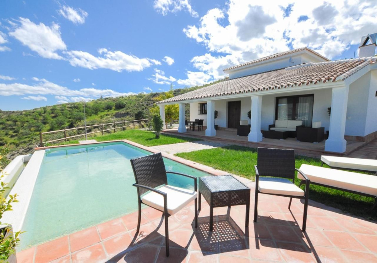 Detached Villa te koop in Alora | 4 slaapkamers H5062978