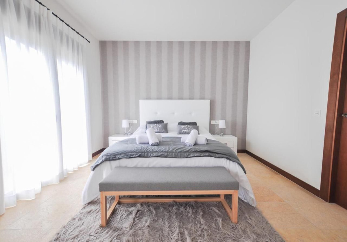 Detached Villa te koop in Alora | 4 slaapkamers H5062978