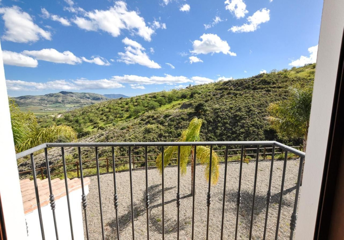 Detached Villa te koop in Alora | 4 slaapkamers H5062978