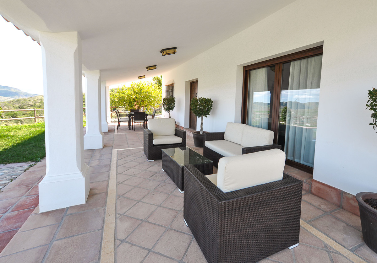 Detached Villa te koop in Alora | 4 slaapkamers H5062978