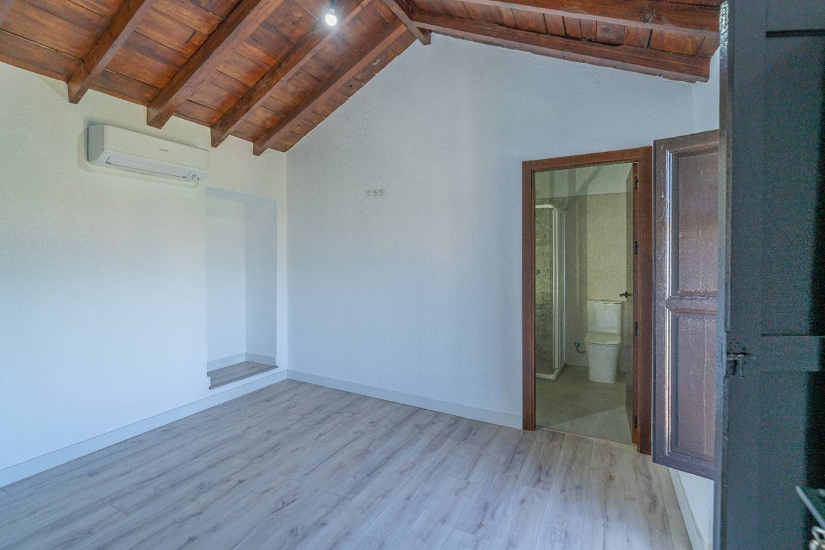 Finca - Cortijo te koop in Alora | 10 slaapkamers H5062984