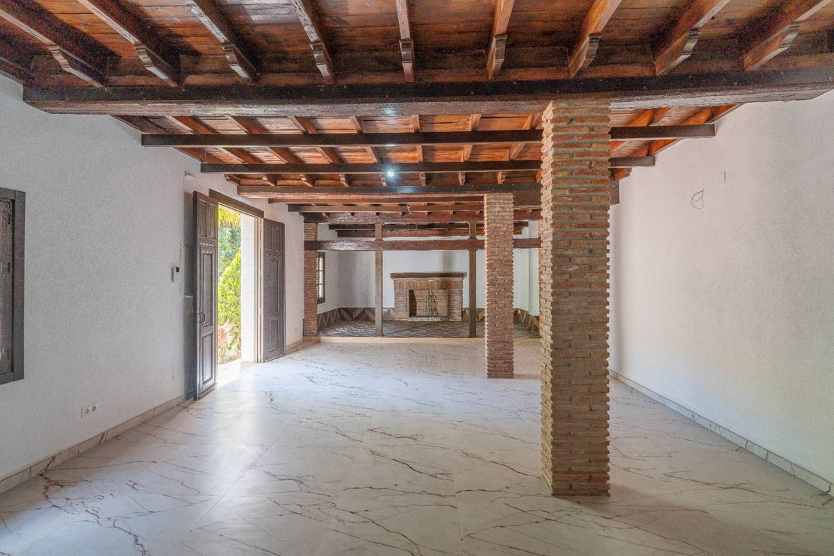 Finca - Cortijo te koop in Alora | 10 slaapkamers H5062984