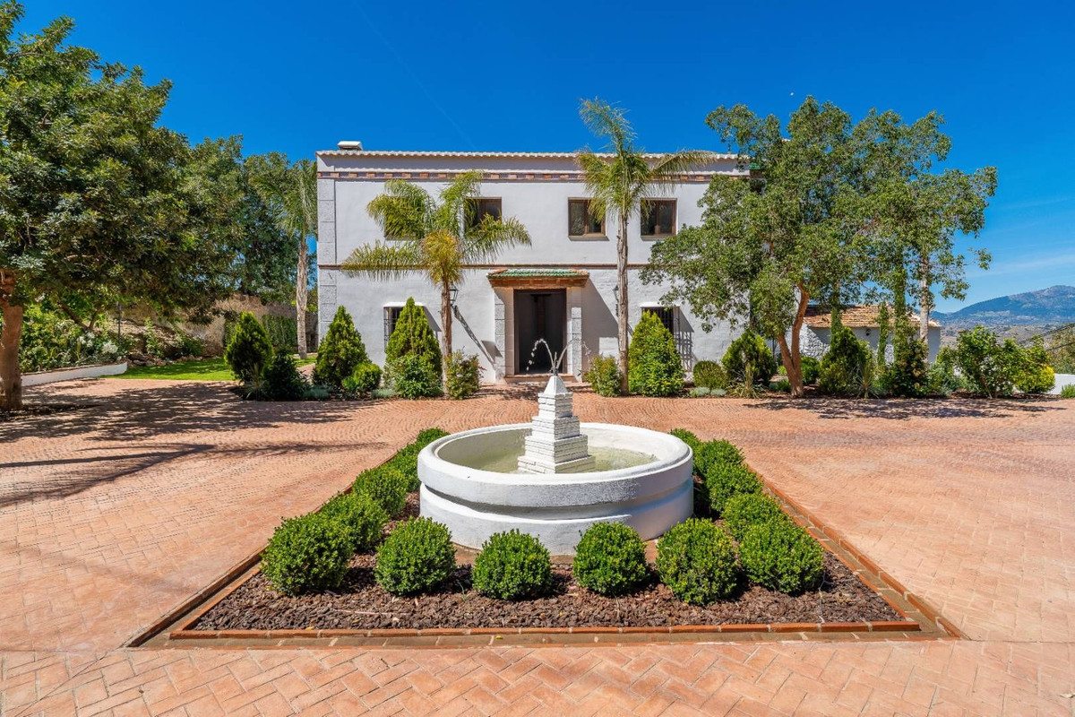 Finca - Cortijo te koop in Alora | 10 slaapkamers H5062984