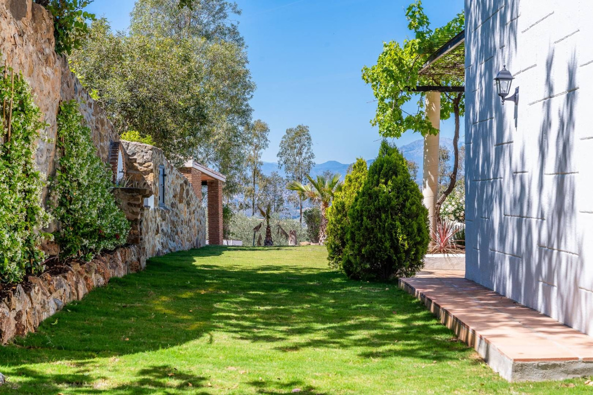 Finca - Cortijo te koop in Alora | 10 slaapkamers H5062984